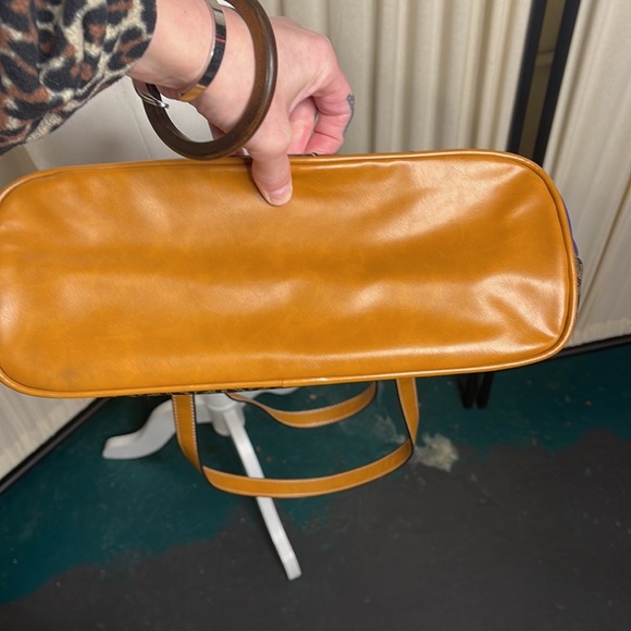 NEW! GIANI BERNINI 2021 FALL COLLECTION SHOULDER HOBO BAG NWOT - Picture 15 of 16